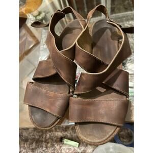Arizona cross cross sling-back brown leather sandals vintage Sz 10.5 women’s